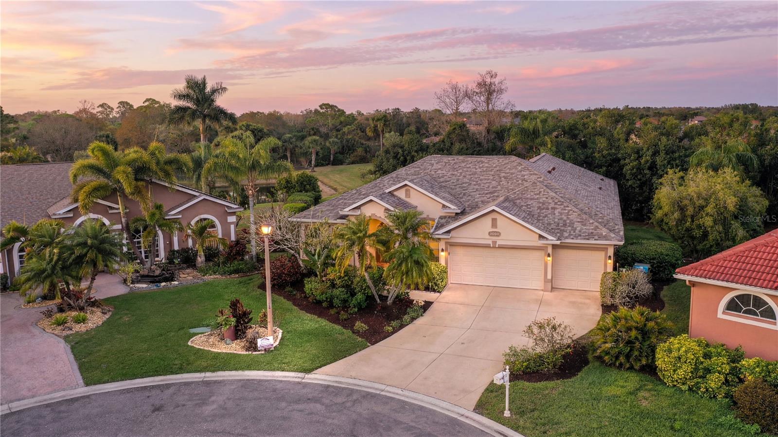 7333 Featherstone Blvd, Sarasota, FL 34238