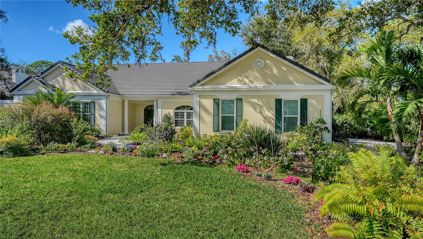 140 Sugar Mill Dr, Osprey, FL 34229