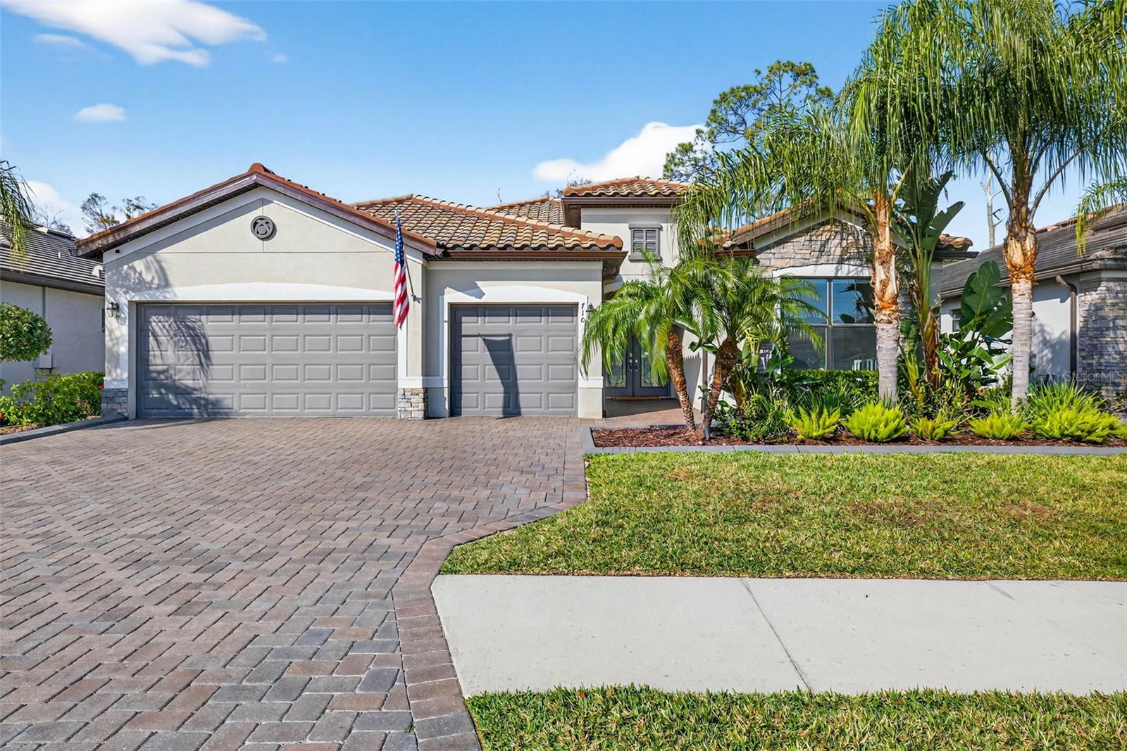 710 Acacia Ct, Bradenton, FL 34212