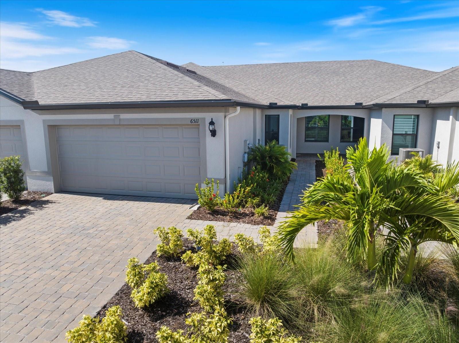 6511 Silverstar Dr, Sarasota, FL 34240