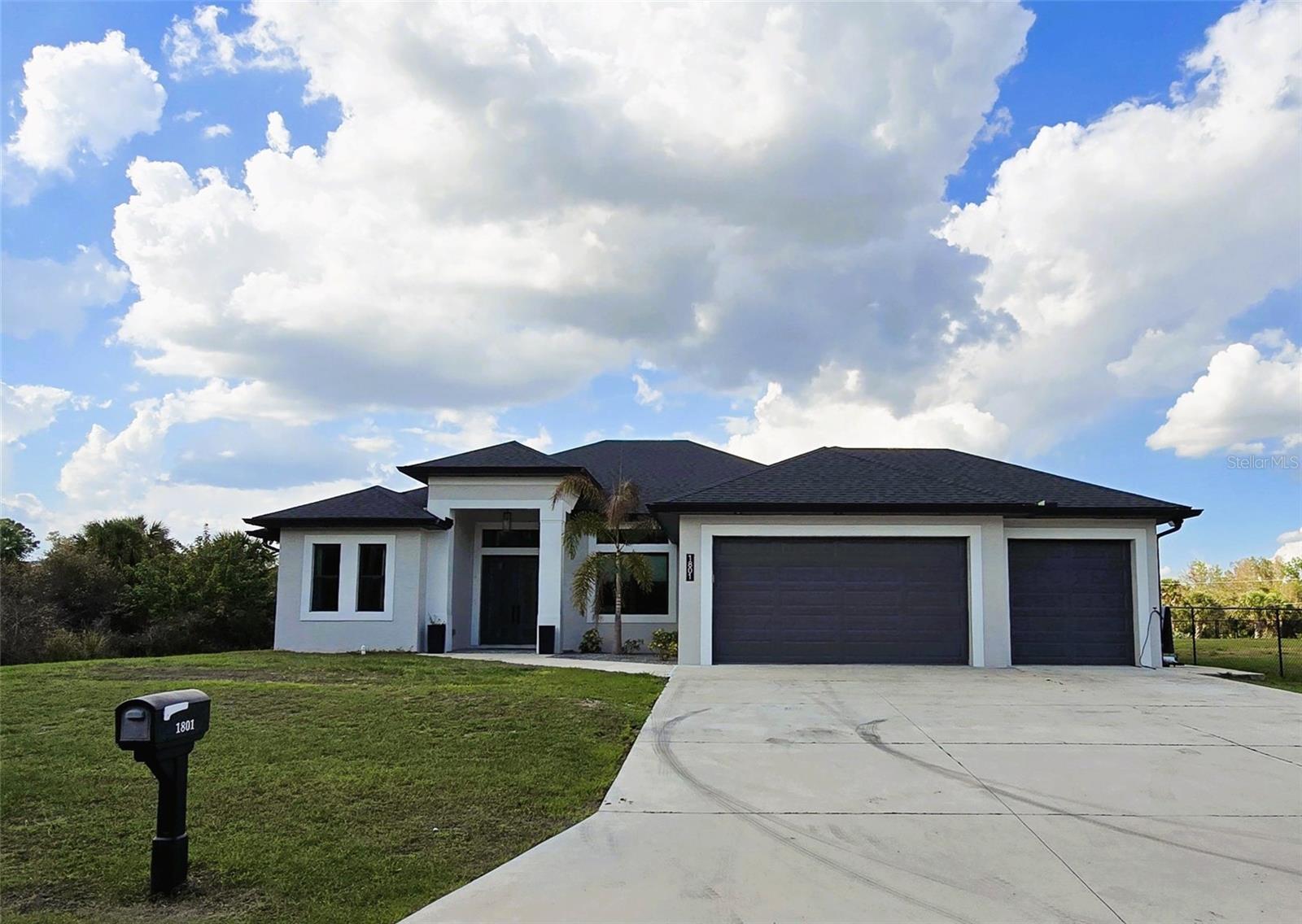 1801 Johannesberg Rd, North Port, FL 34288