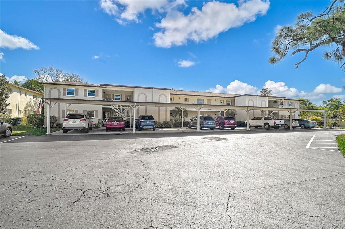 2875 Swifton Dr #58, Sarasota, FL 34231
