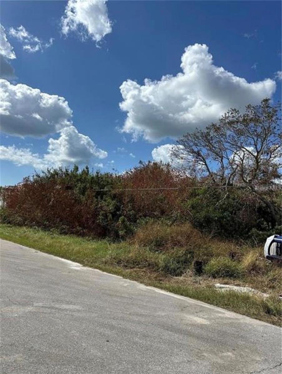 232 Spring Dr, Rotonda West, FL 33947