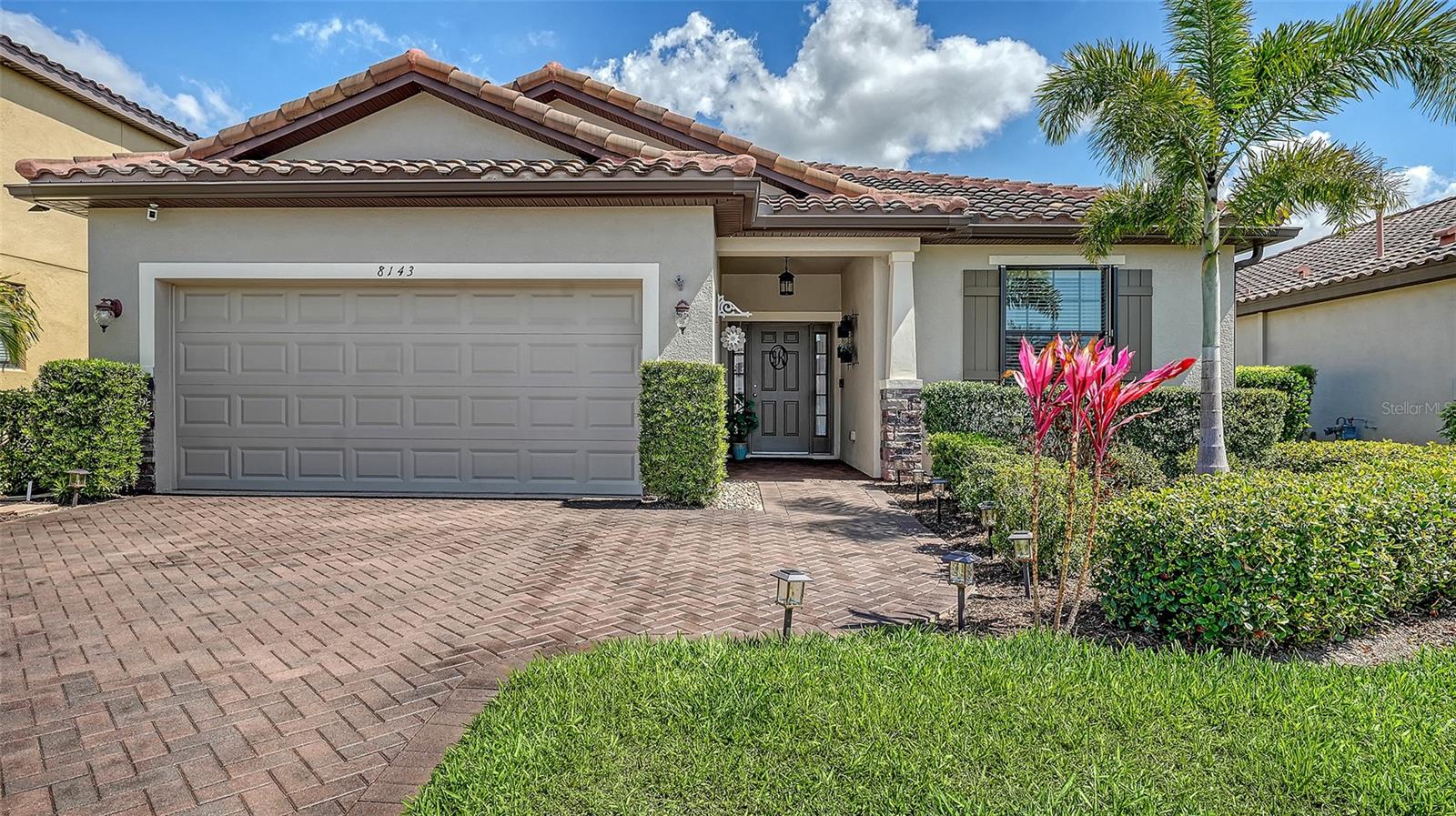 8143 36th St E, Sarasota, FL 34243
