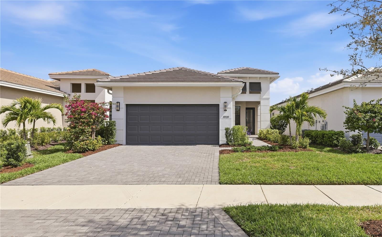 4939 Carova Way, Bradenton, FL 34211