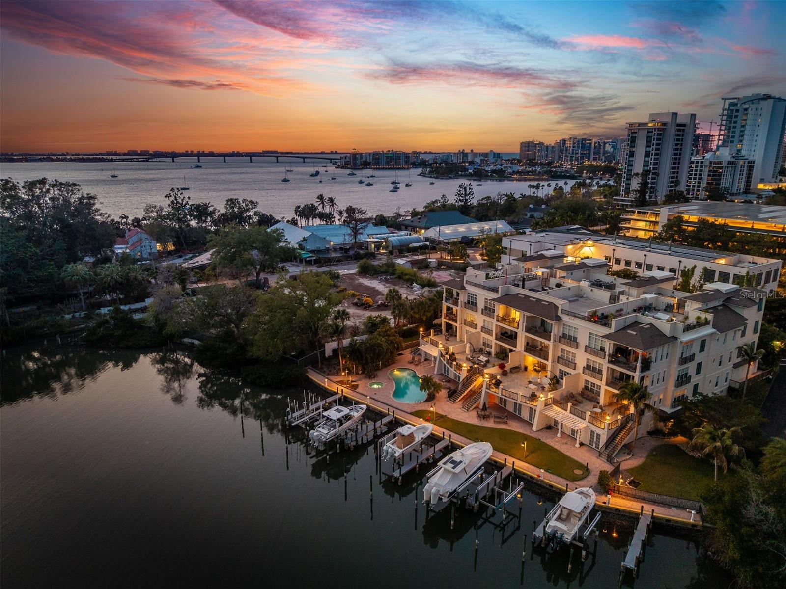 888 S Orange Ave #3a, Sarasota, FL 34236