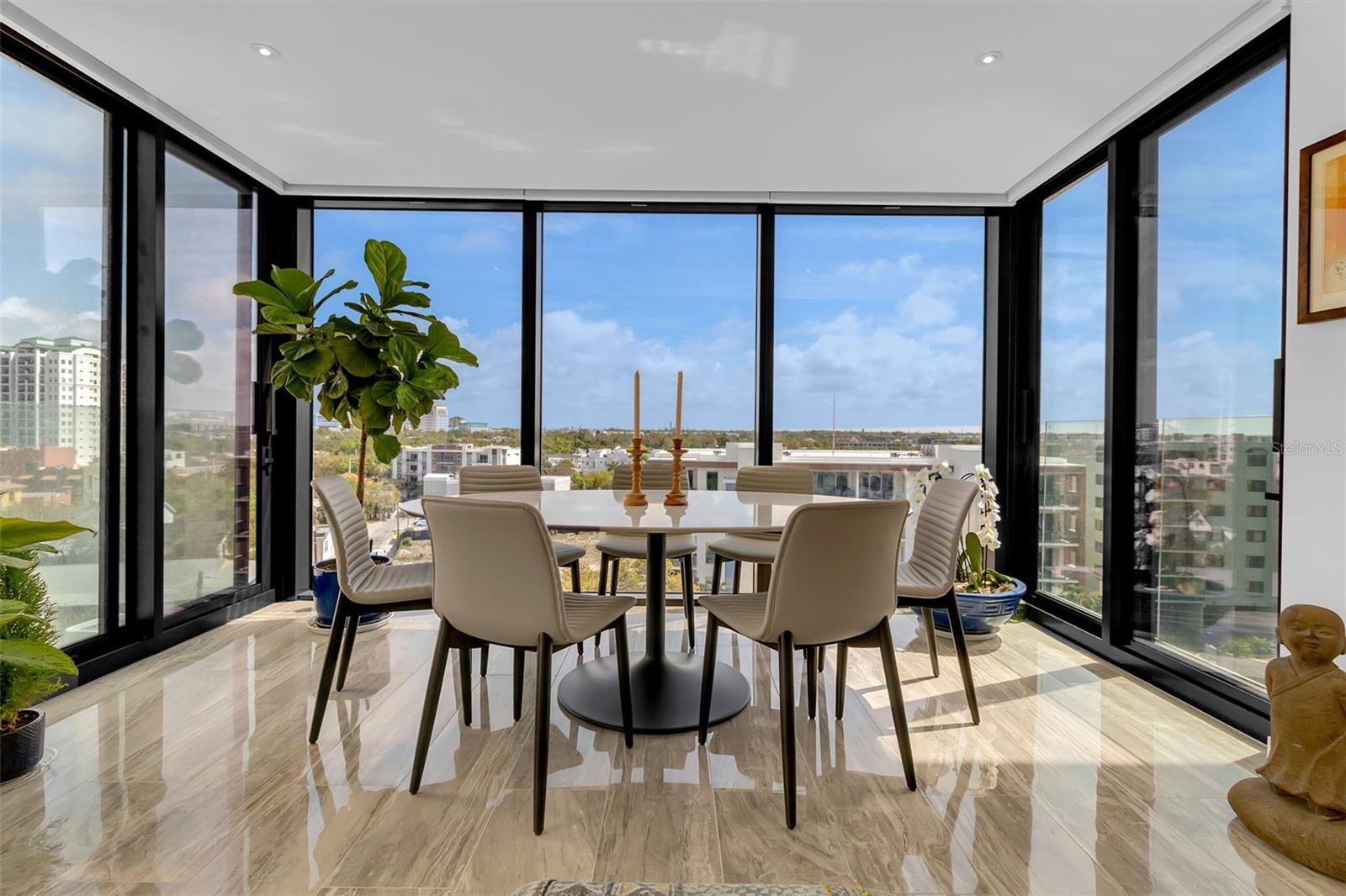 707 S Gulfstream Ave #802, Sarasota, FL 34236
