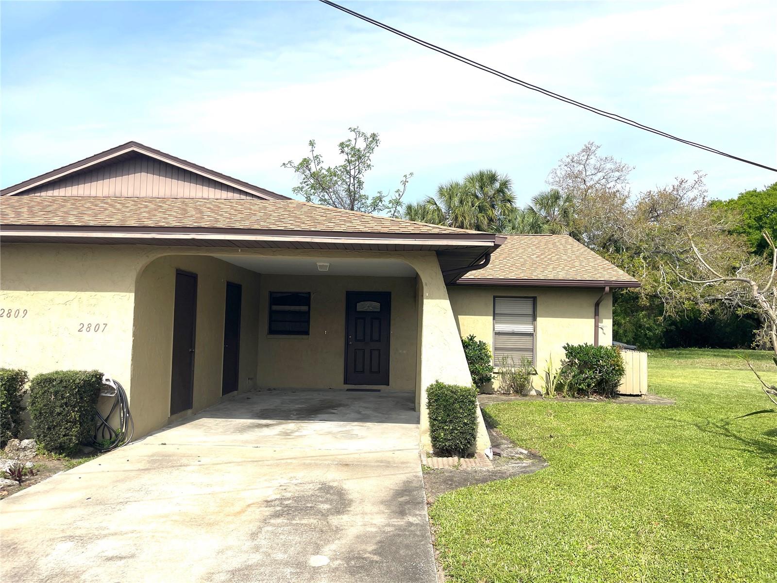 2807 48th Ave Dr W, Bradenton, FL 34207