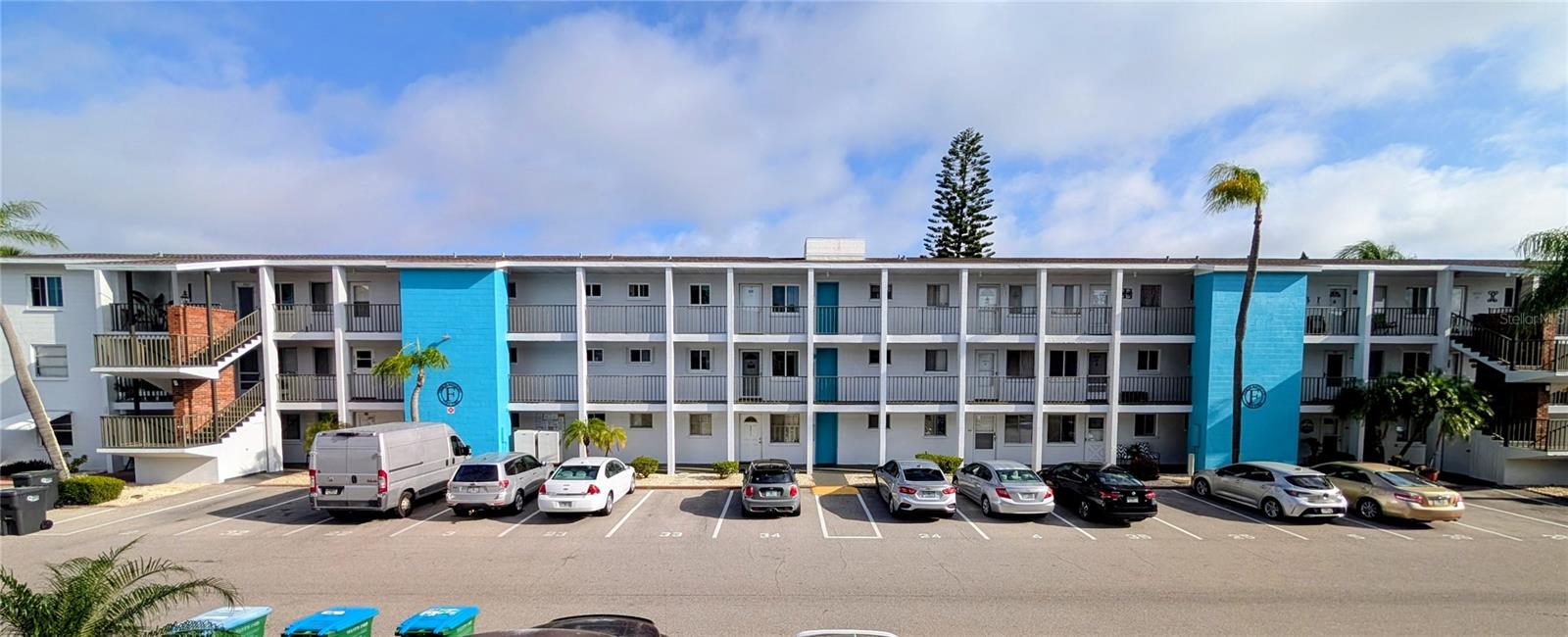 2309 Canal Dr #F4, Bradenton, FL 34207