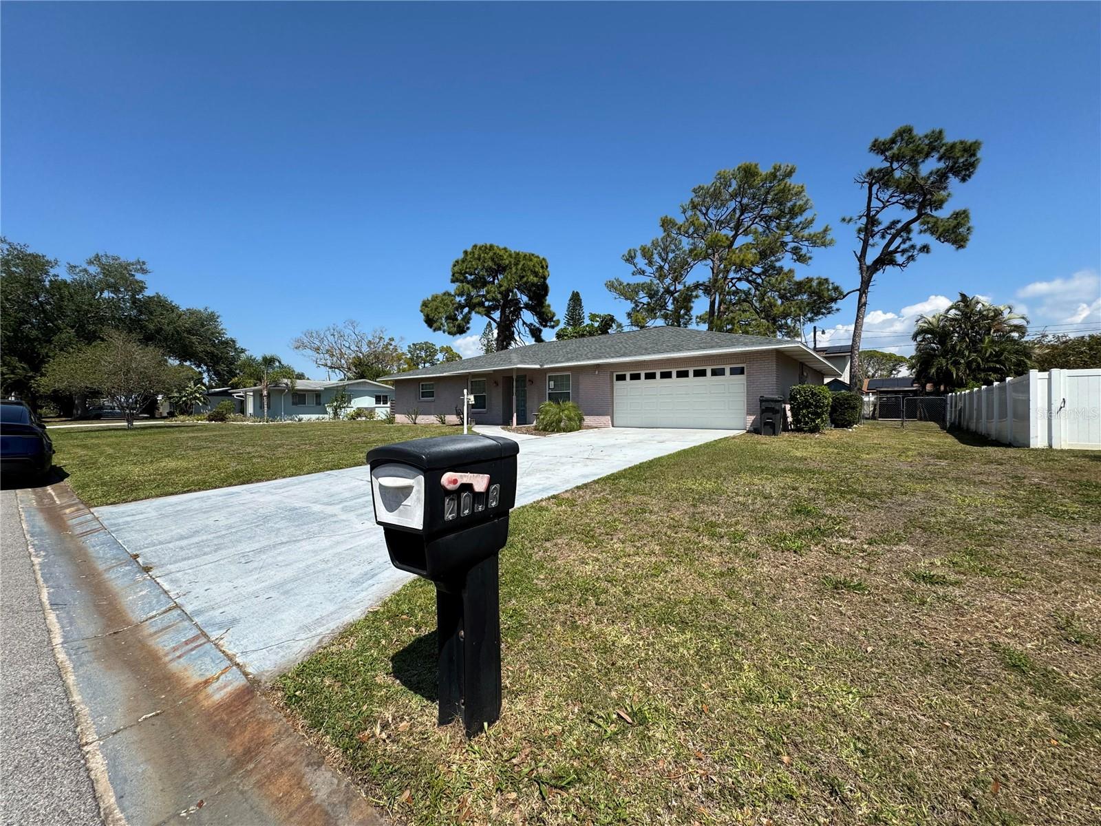 2003 48th St W, Bradenton, FL 34209
