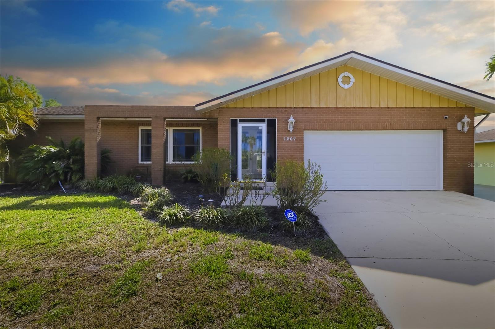1207 78th St Nw, Bradenton, FL 34209