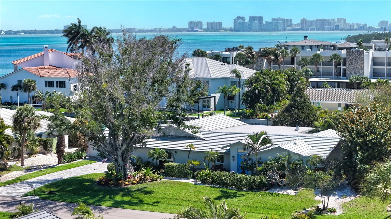536 Ketch Ln, Longboat Key, FL 34228