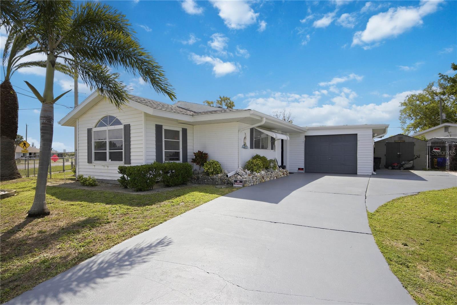 6408 Pan American Blvd, North Port, FL 34287