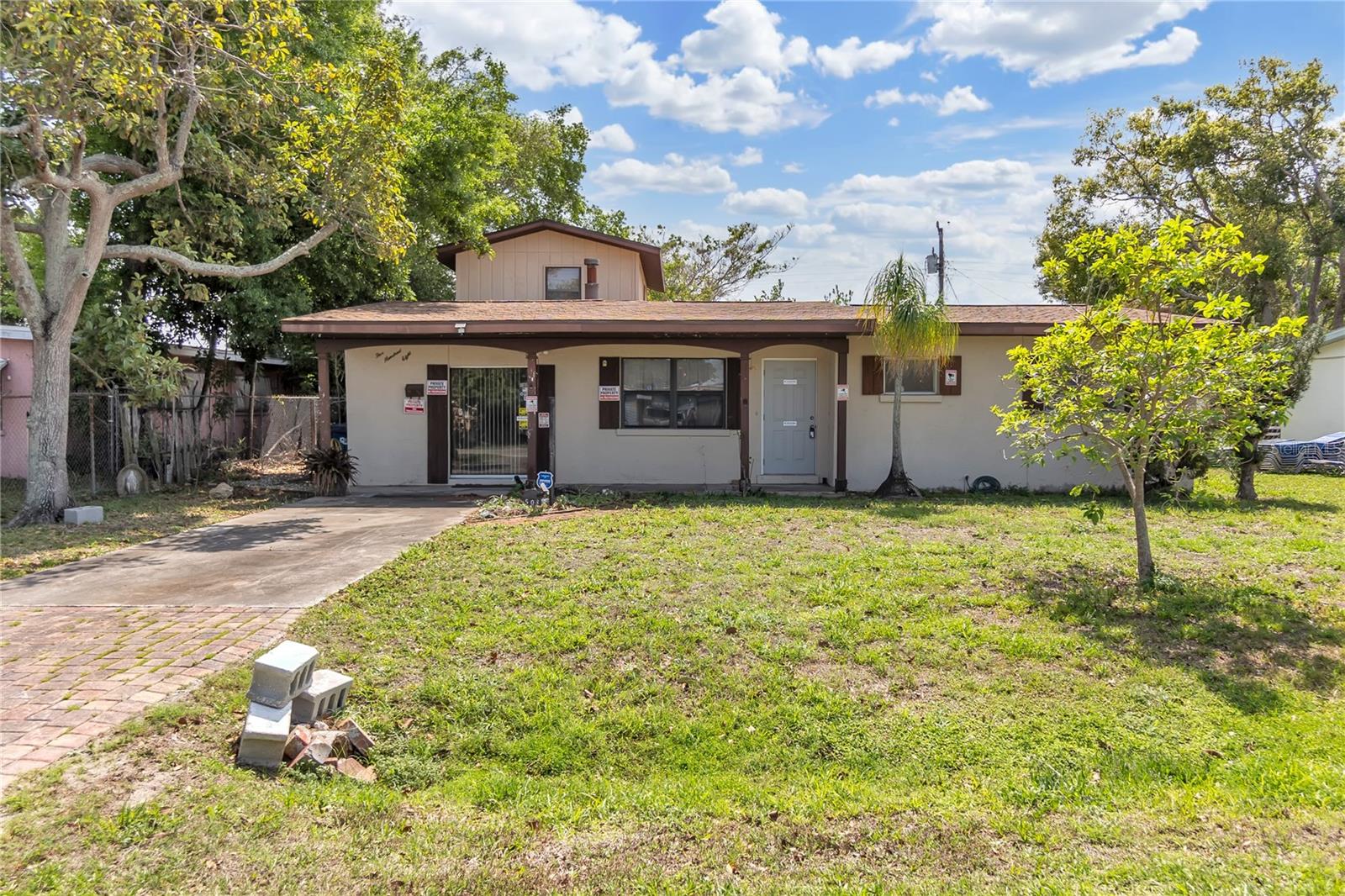508 63rd Avenue Dr W, Bradenton, FL 34207