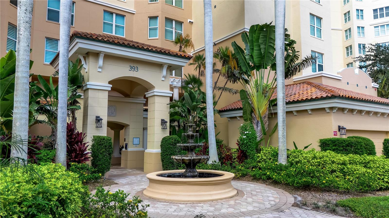 393 N Point Rd #401, Osprey, FL 34229