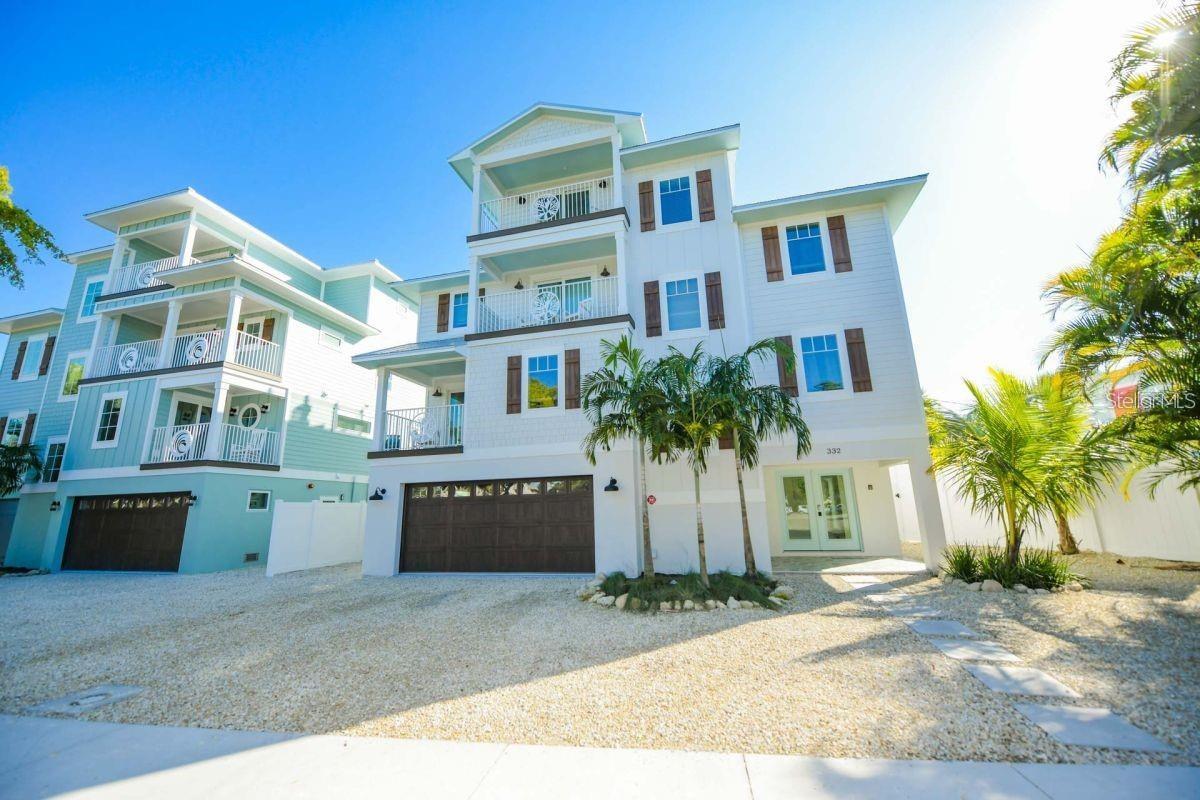 332 Avenida De Mayo, Sarasota, FL 34242