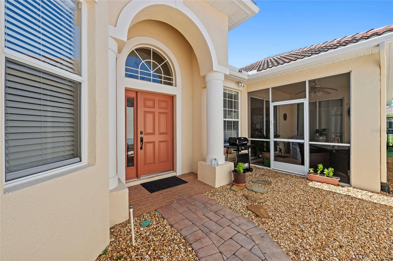 7708 32nd St E, Sarasota, FL 34243