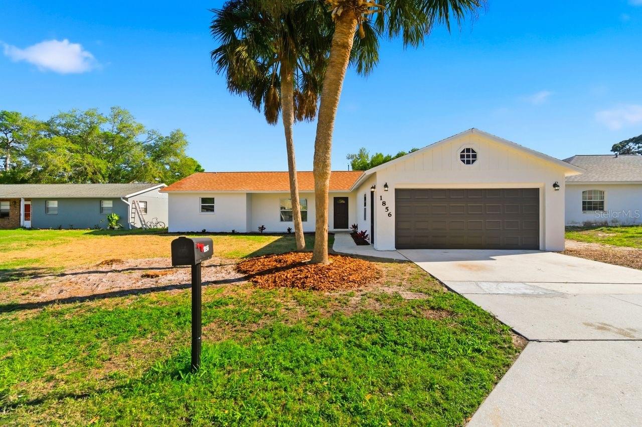 1856 Mova St, Sarasota, FL 34231