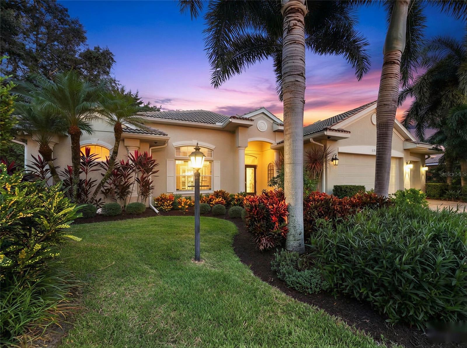 4801 Edgemont Ct, Sarasota, FL 34233