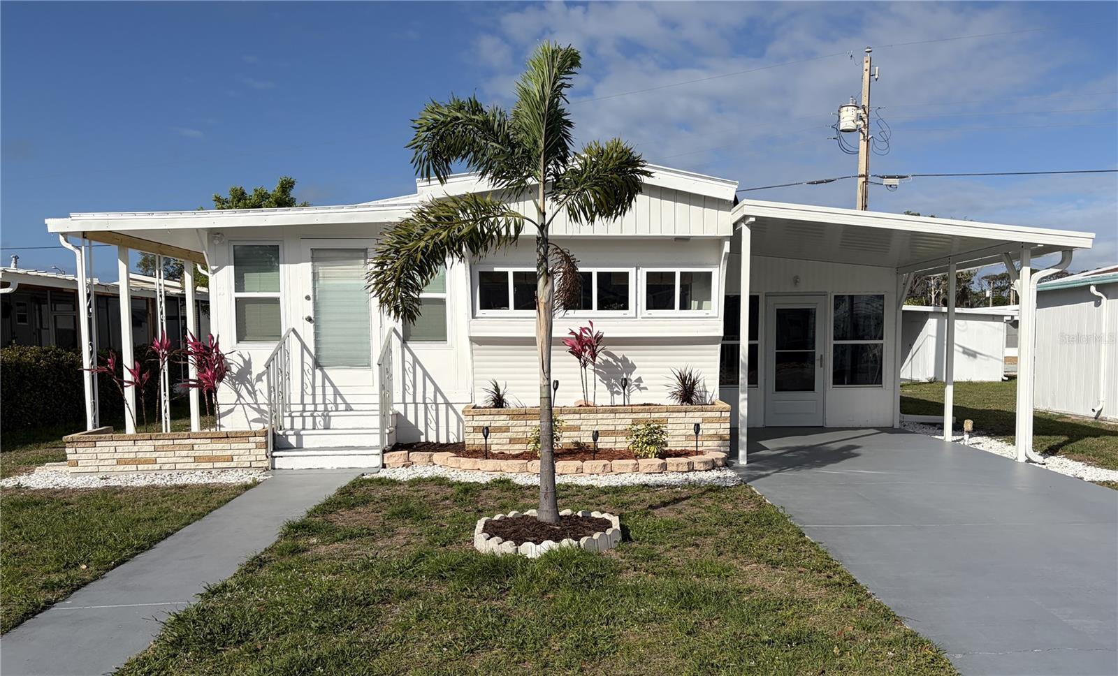 5001 Oakland Hills Ave, Sarasota, FL 34234