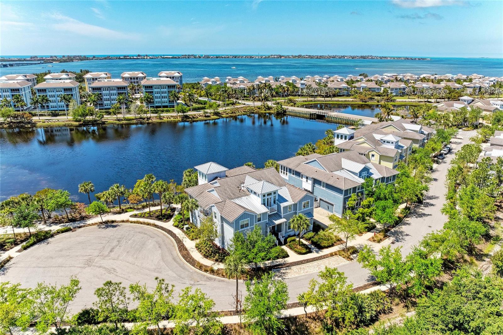 348 Sapphire Lake Dr #101, Bradenton, FL 34209