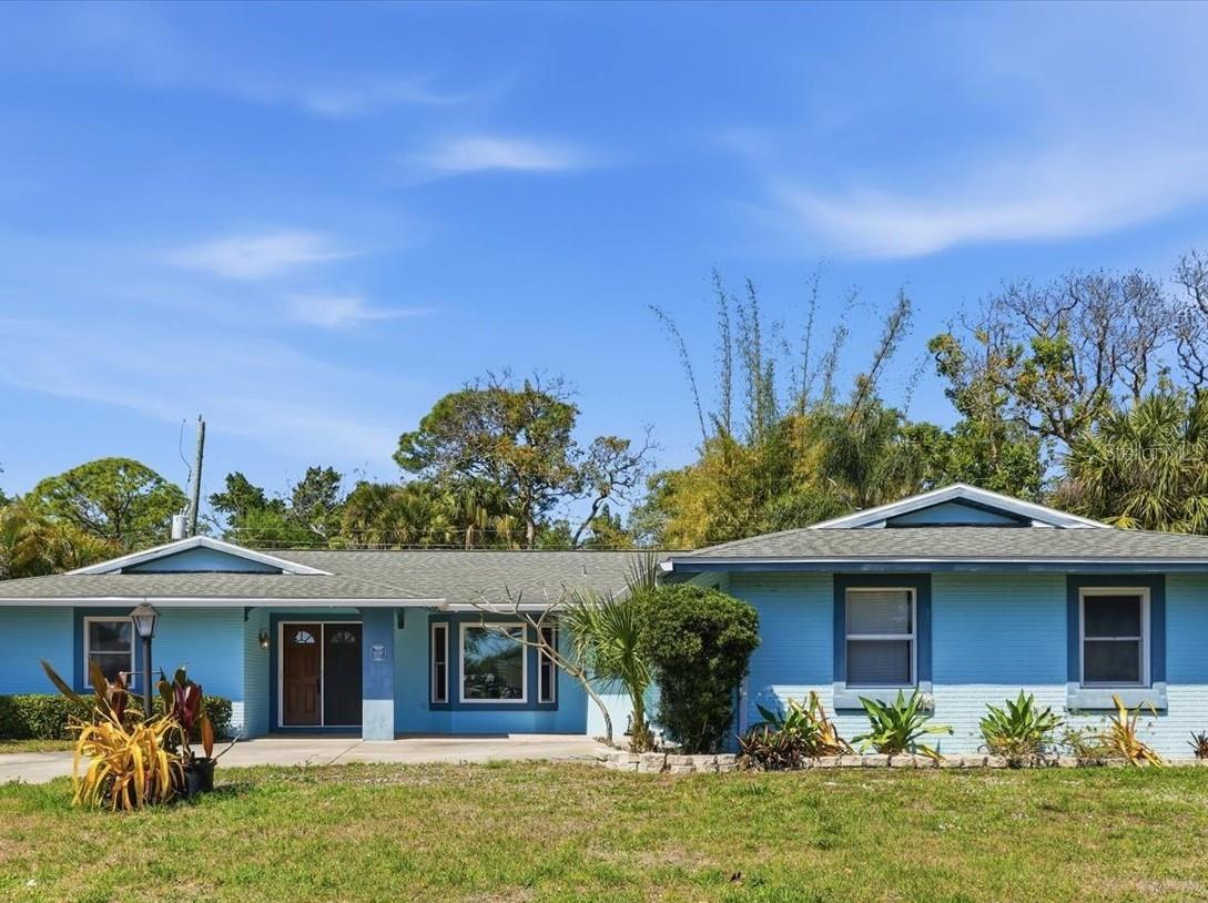 6538 Bluewater Ave, Sarasota, FL 34231