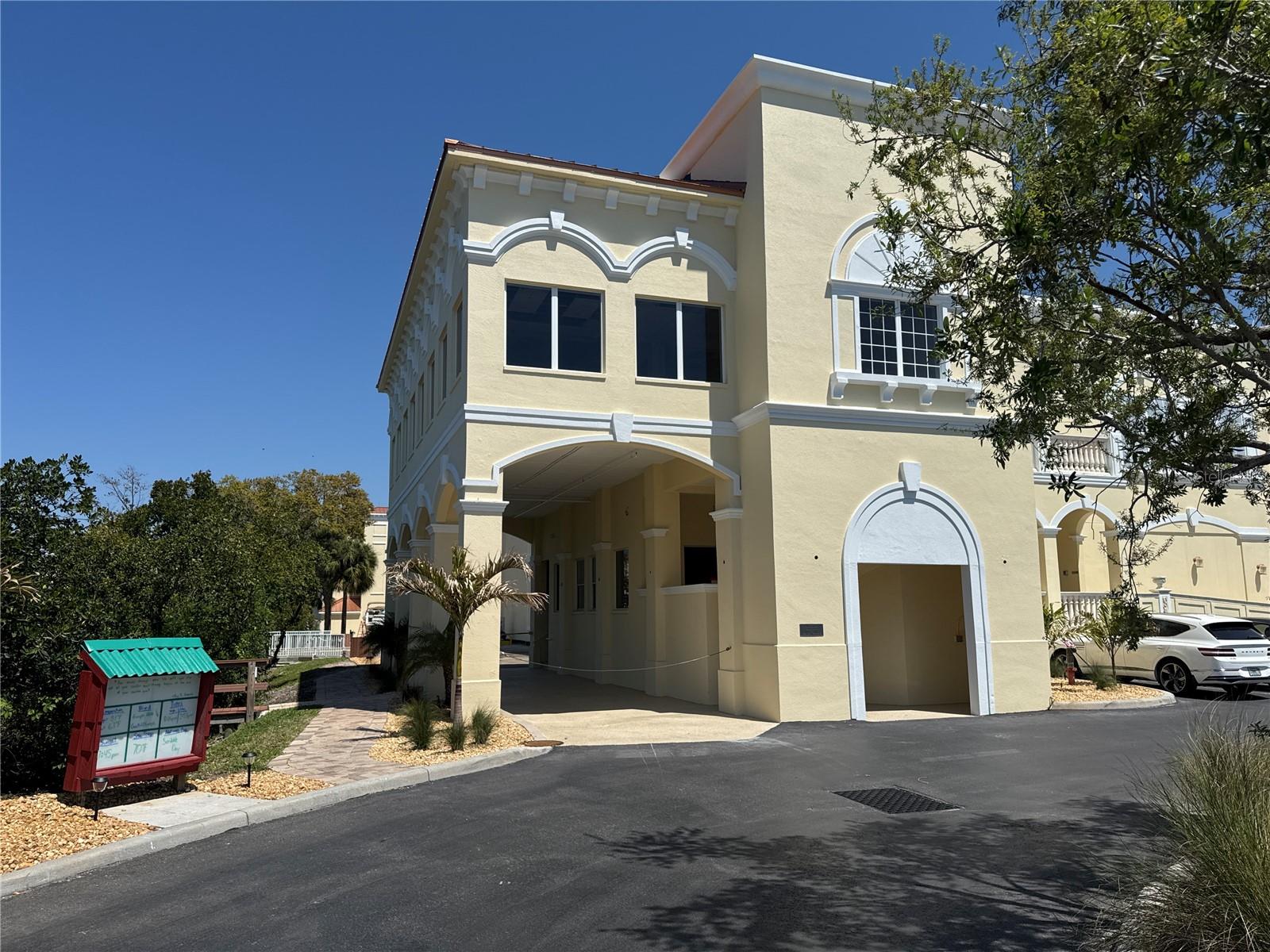 570 Blackburn Point Rd #35, Osprey, FL 34229