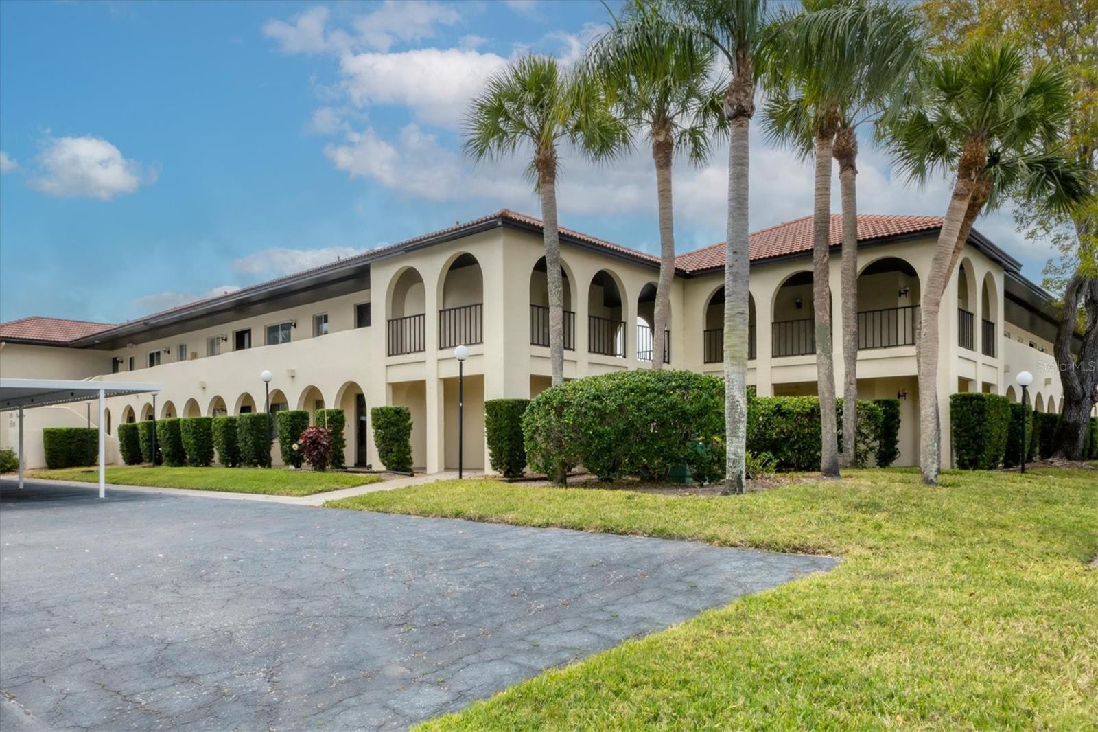 3690 Pinecrest St #114, Sarasota, FL 34232