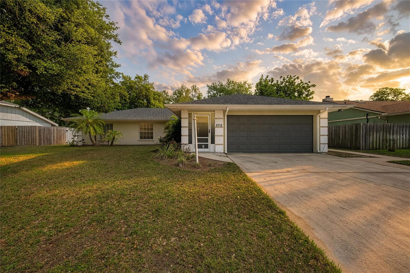 4913 32nd St E, Bradenton, FL 34203