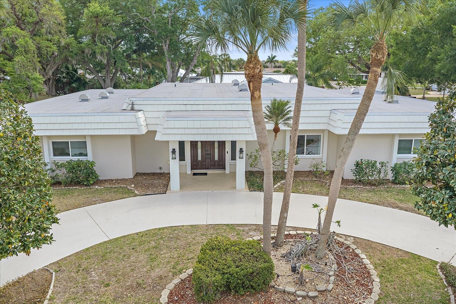 1734 Riviera Cir, Sarasota, FL 34232