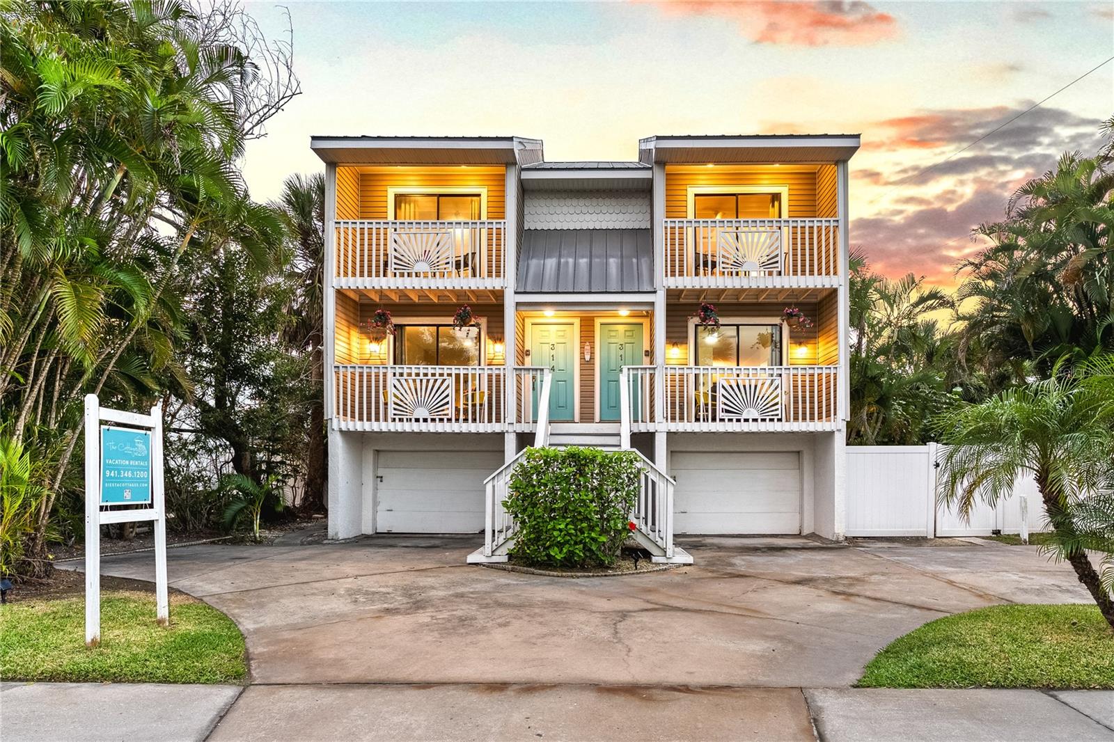 312 Canal Rd, Sarasota, FL 34242