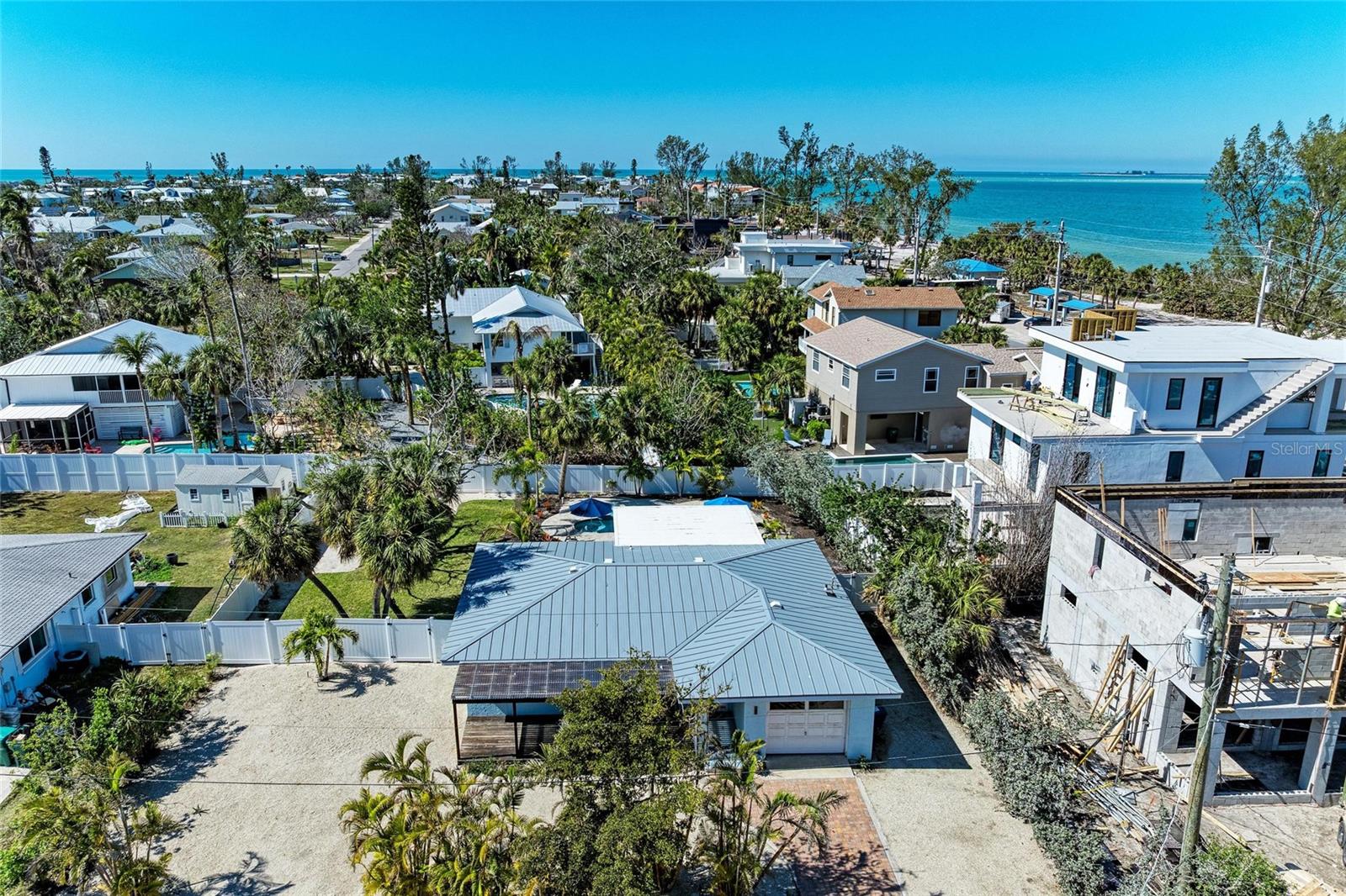 165 Crescent Dr, Anna Maria, FL 34216