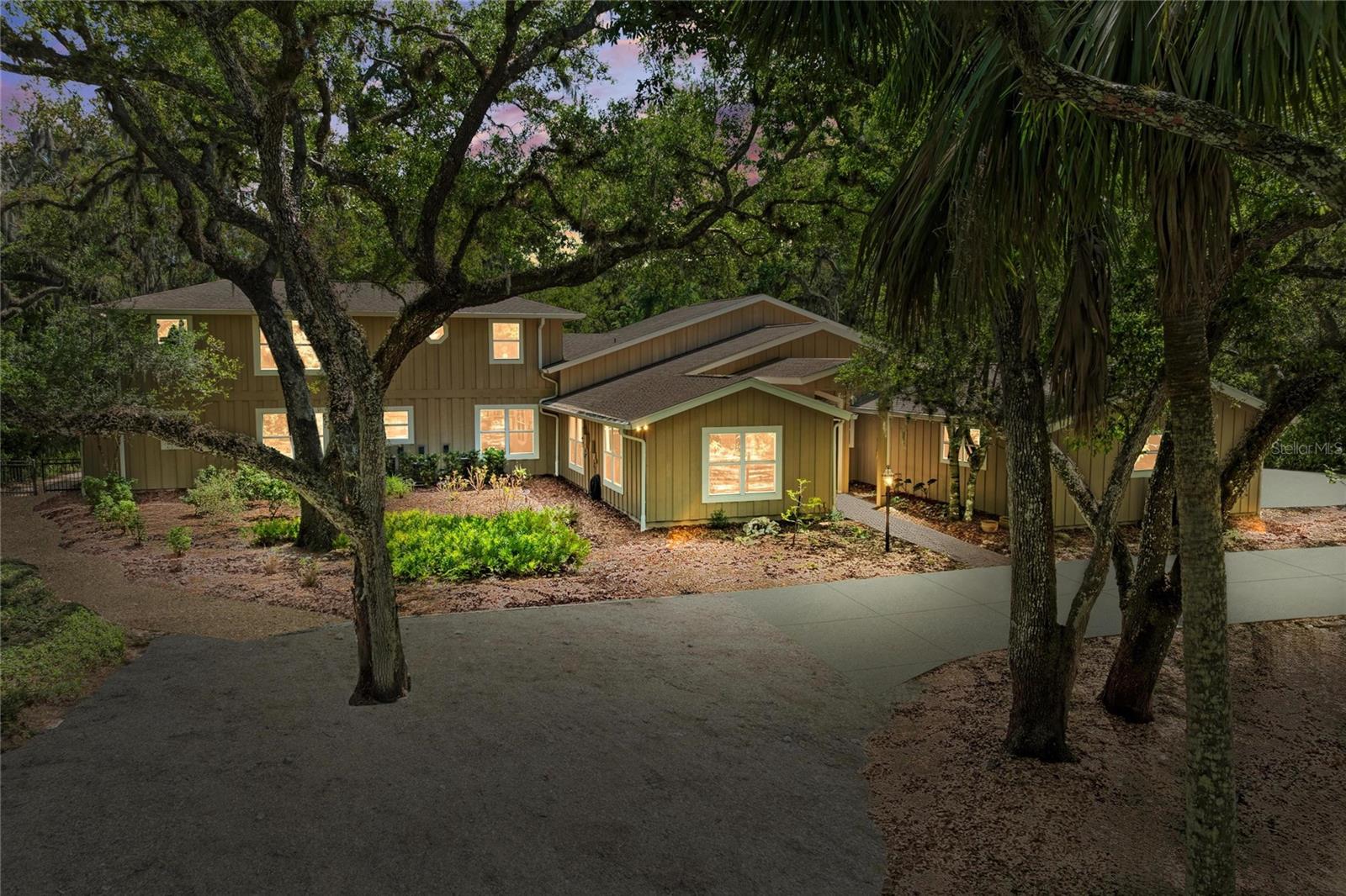 3705 62nd St E, Bradenton, FL 34208