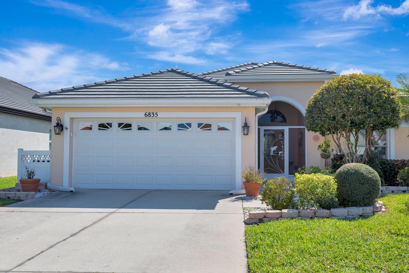 6835 Winslow St, Sarasota, FL 34243