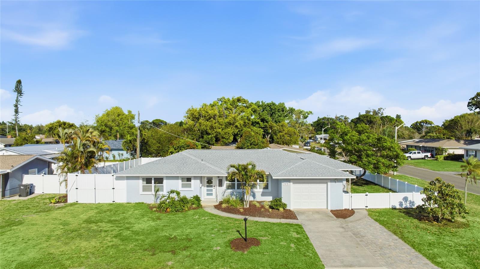 1415 42nd St W, Bradenton, FL 34205