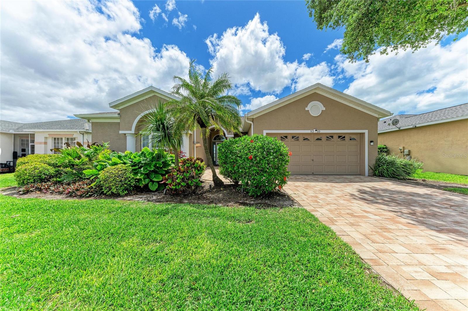 5210 52nd Ave W, Bradenton, FL 34210
