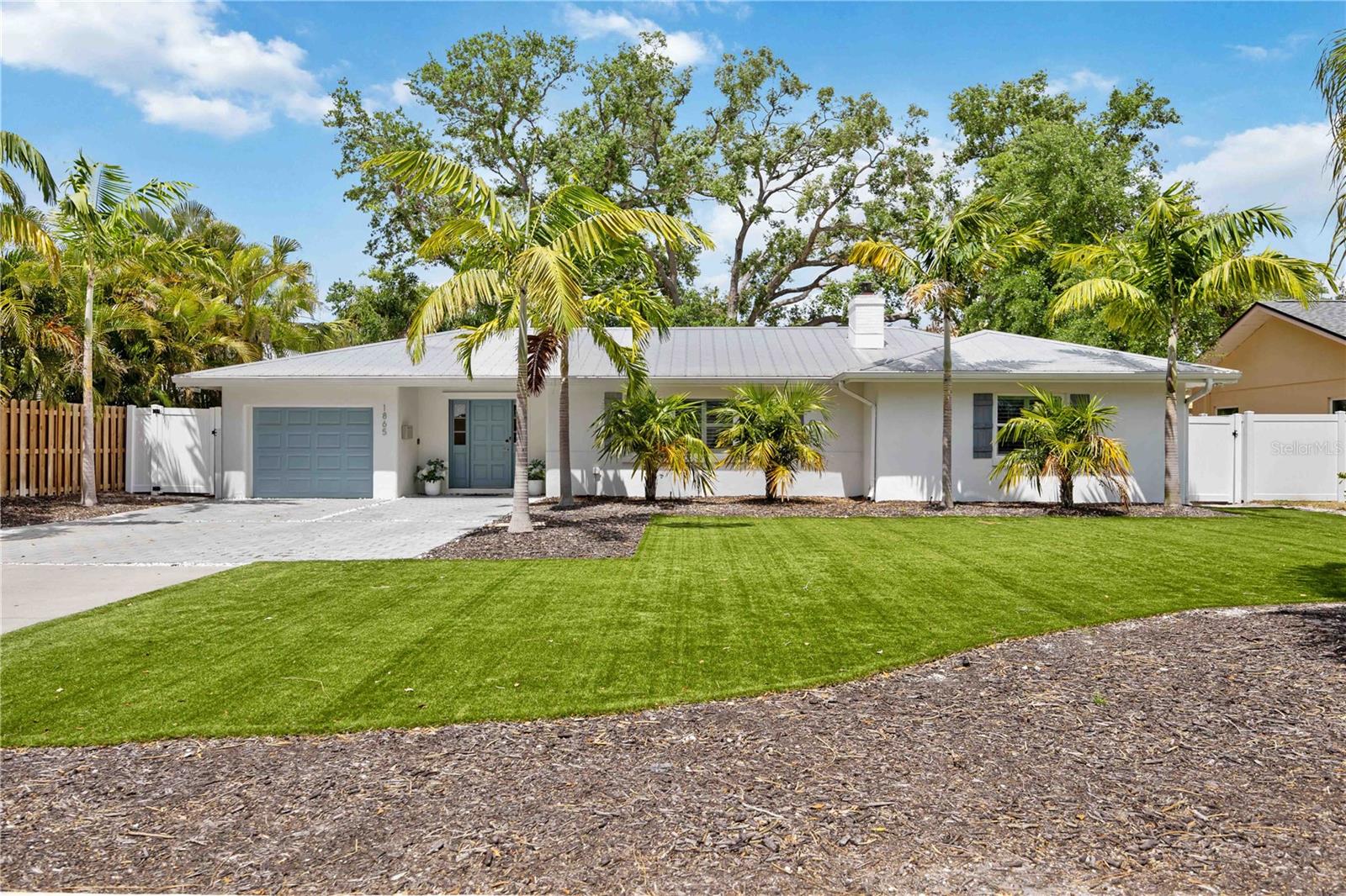 1865 Orchid St, Sarasota, FL 34239