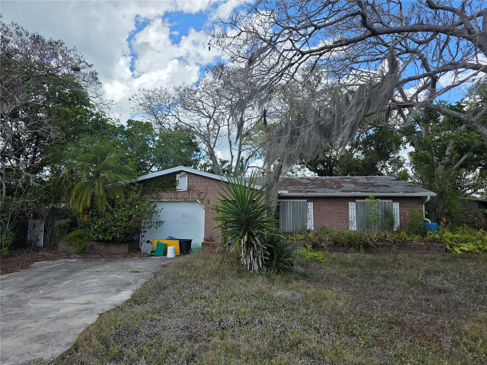 1016 Greer Dr, Sarasota, FL 34237
