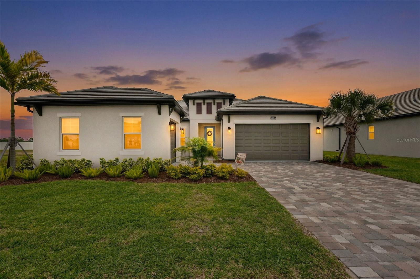 1652 Lugano Cir, Nokomis, FL 34275