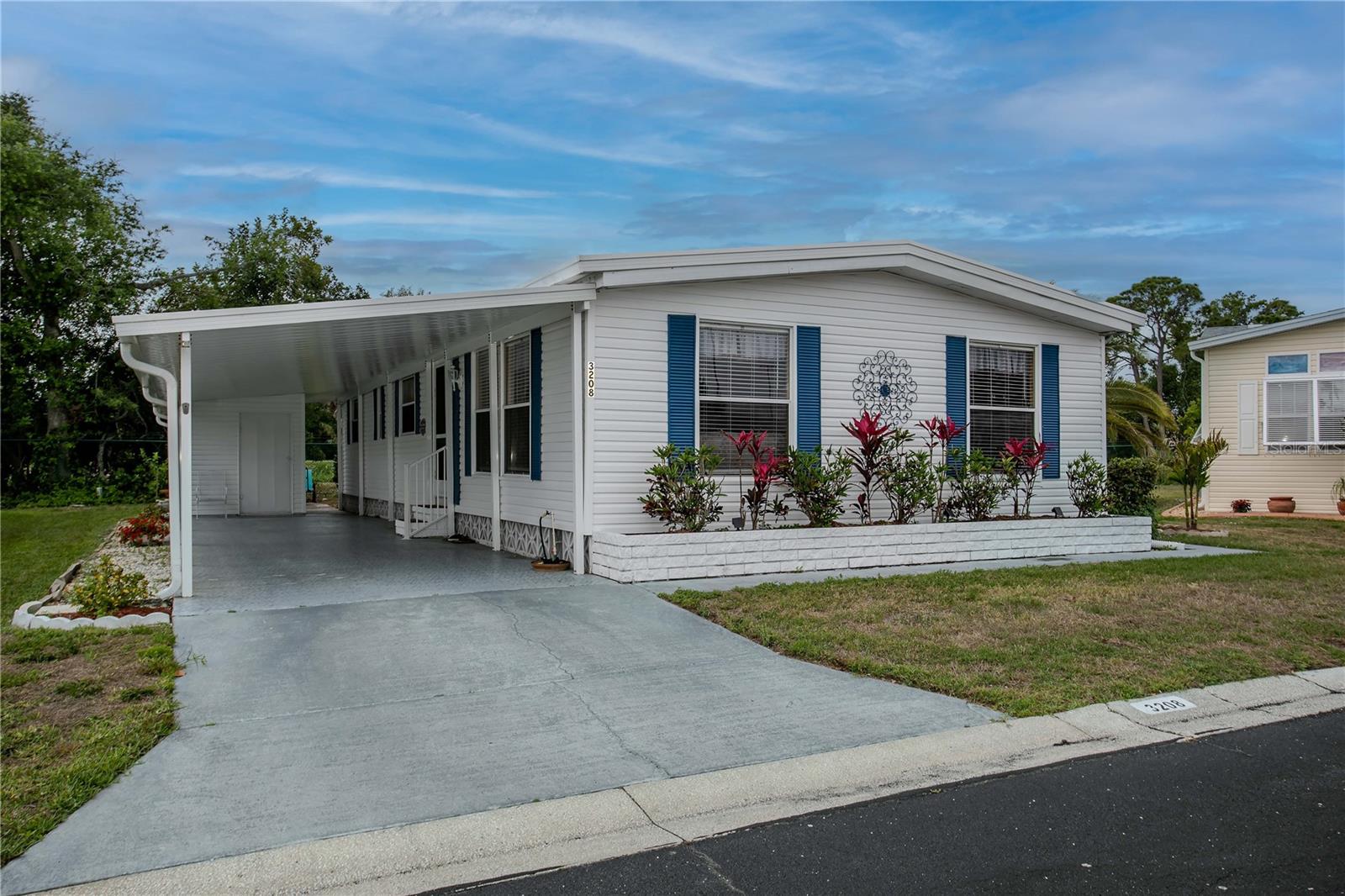 3208 Oakwood Blvd S, Sarasota, FL 34237