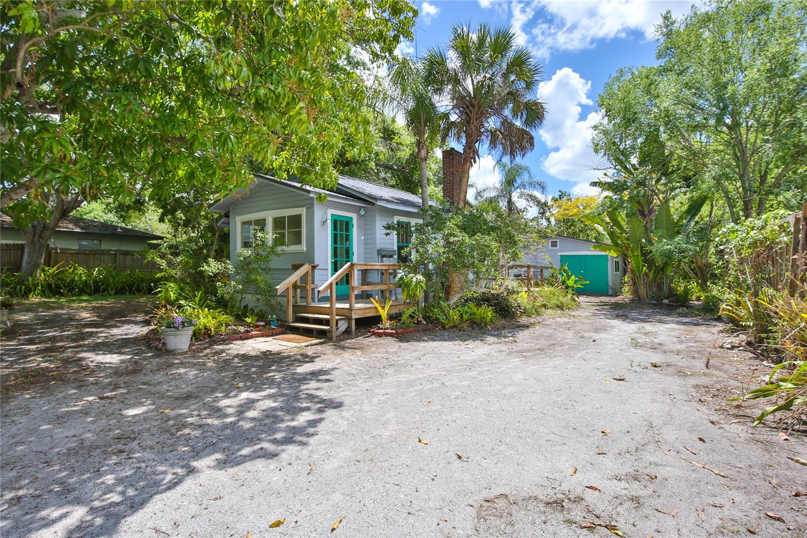 708 42nd St, Sarasota, FL 34234