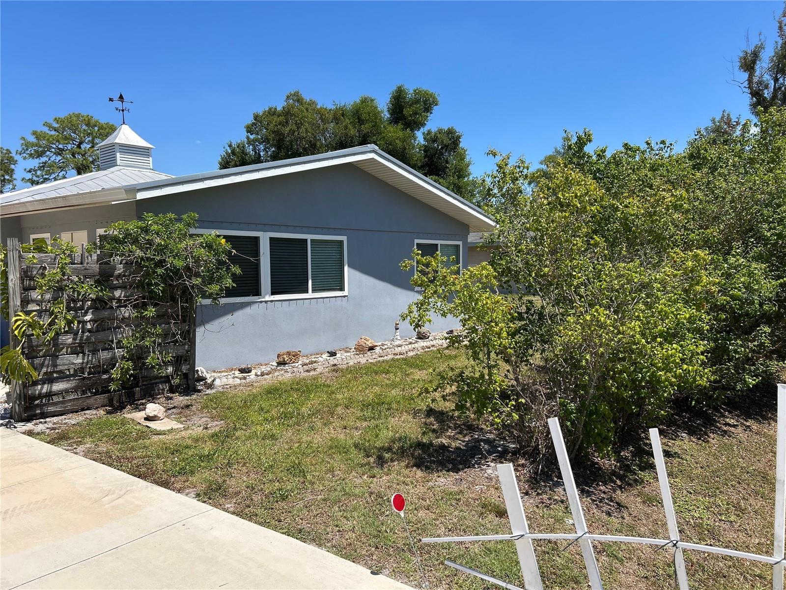 5313 Kensington St, Sarasota, FL 34232
