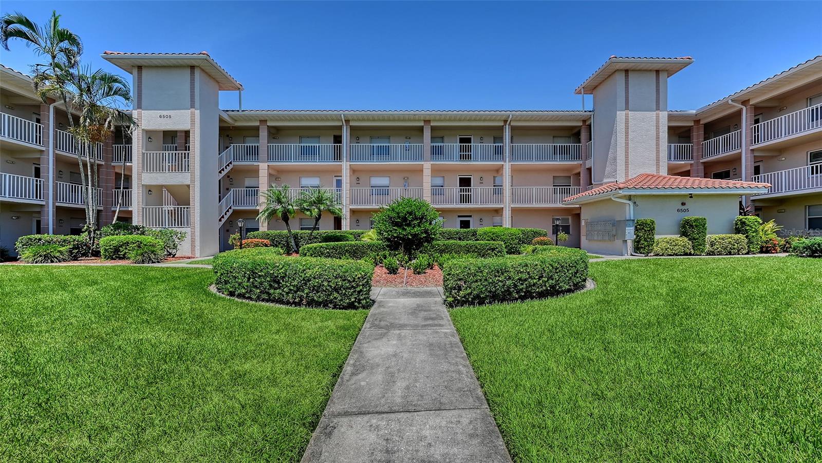 6505 Stone River Rd #209, Bradenton, FL 34203