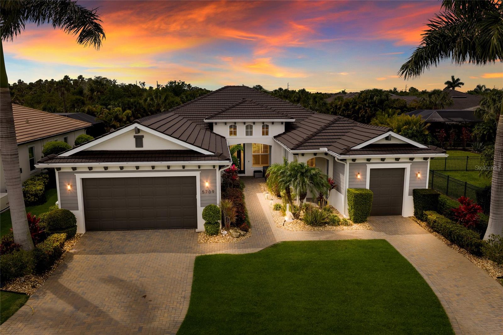 5709 Tidewater Preserve Blvd, Bradenton, FL 34208