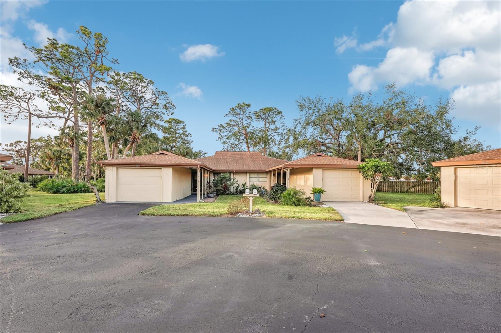 7145 Bright Creek Dr #33, Sarasota, FL 34231