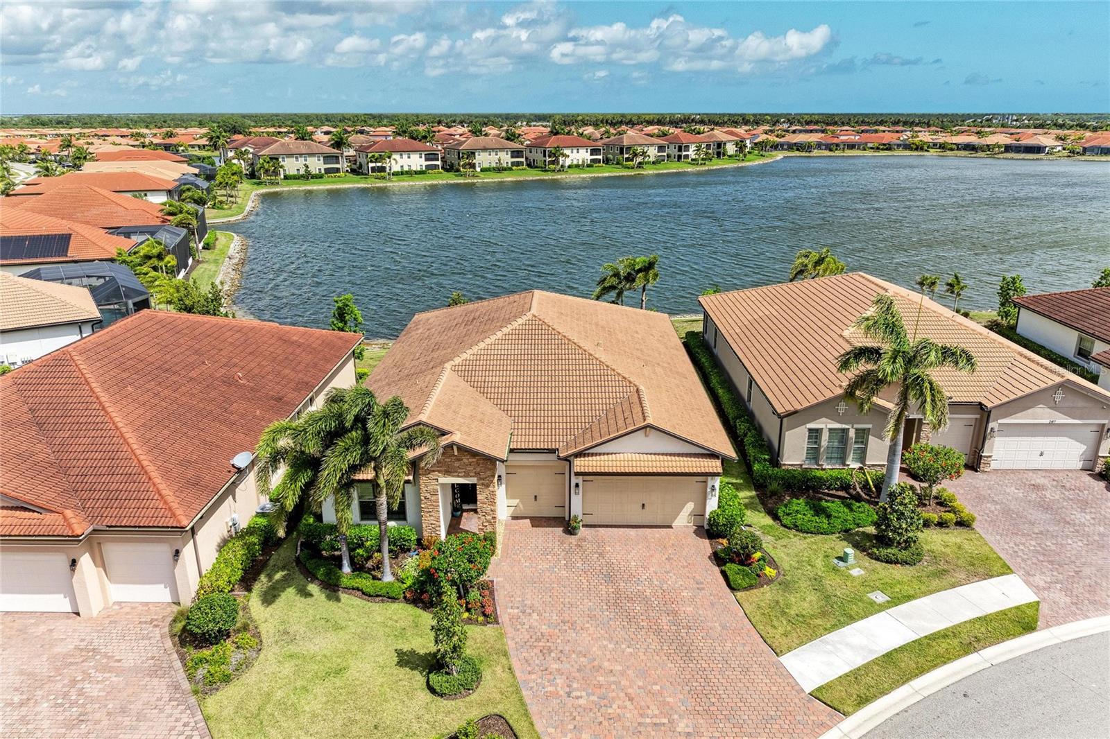 283 Toscavilla Blvd, Nokomis, FL 34275