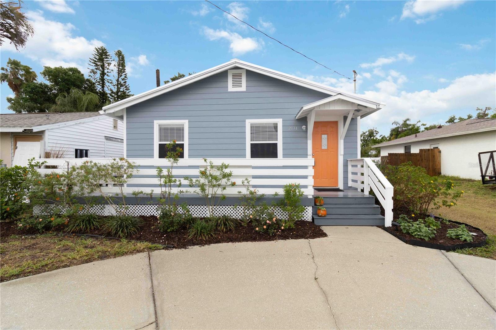 2134 Hively St, Sarasota, FL 34231