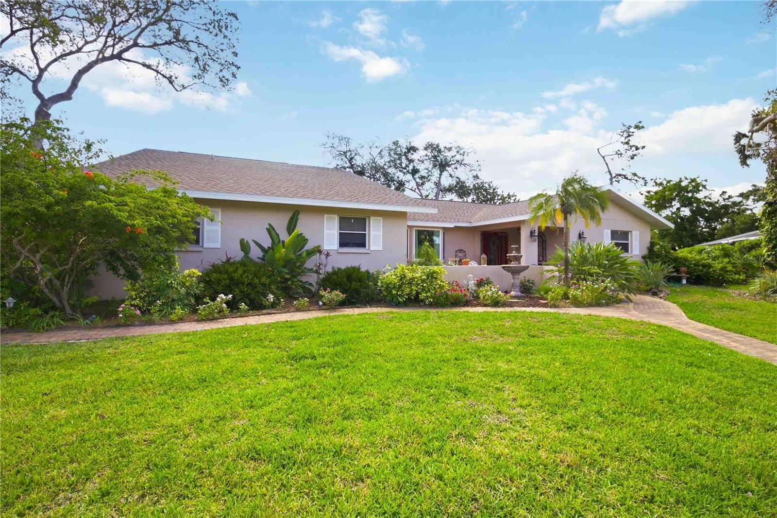 3951 Country View Dr, Sarasota, FL 34233