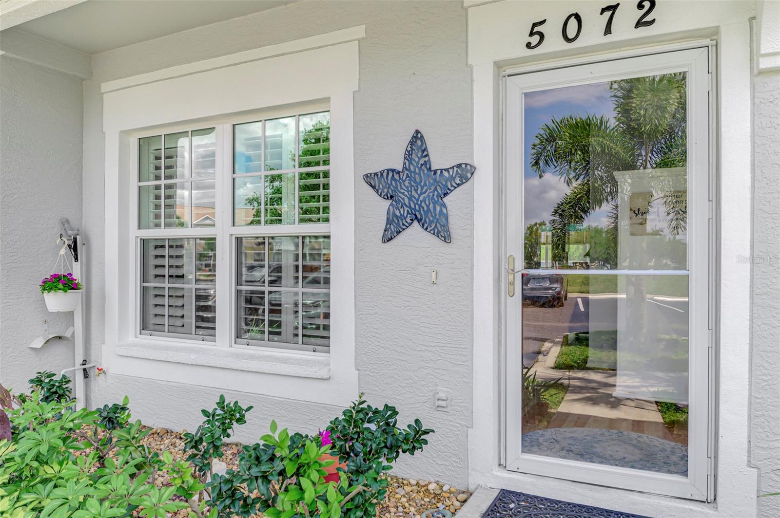 5072 Misty Canal Pl, Bradenton, FL 34203