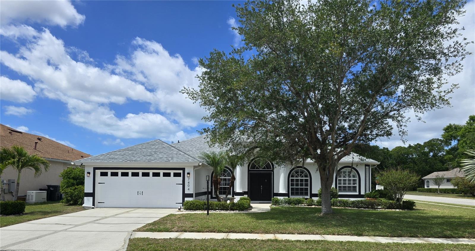 7404 38th Ct E, Sarasota, FL 34243